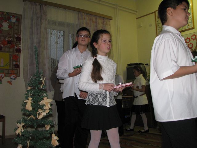 gal/Karacsony 3.a/img_4128.jpg